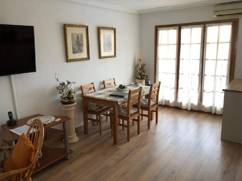 Valencia, Ideally Located 3Bed-2Bath Apart.Few Mints Walk From Beach,Pool,Shop. Port Saplaya Exterior photo