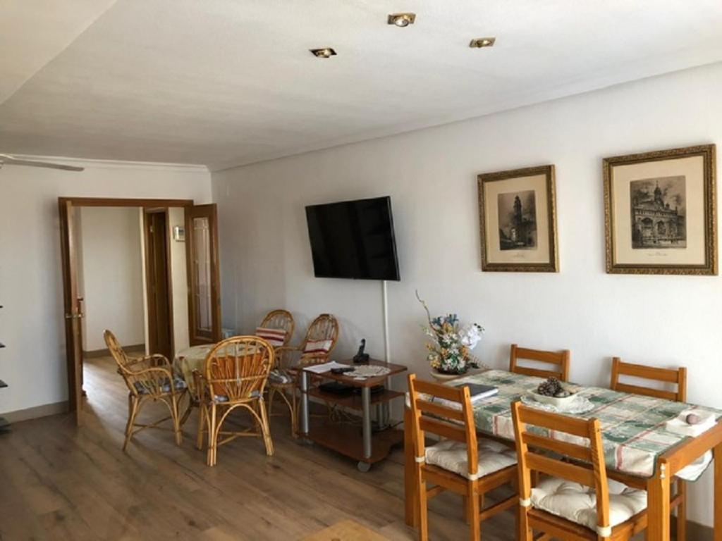 Valencia, Ideally Located 3Bed-2Bath Apart.Few Mints Walk From Beach,Pool,Shop. Port Saplaya Exterior photo