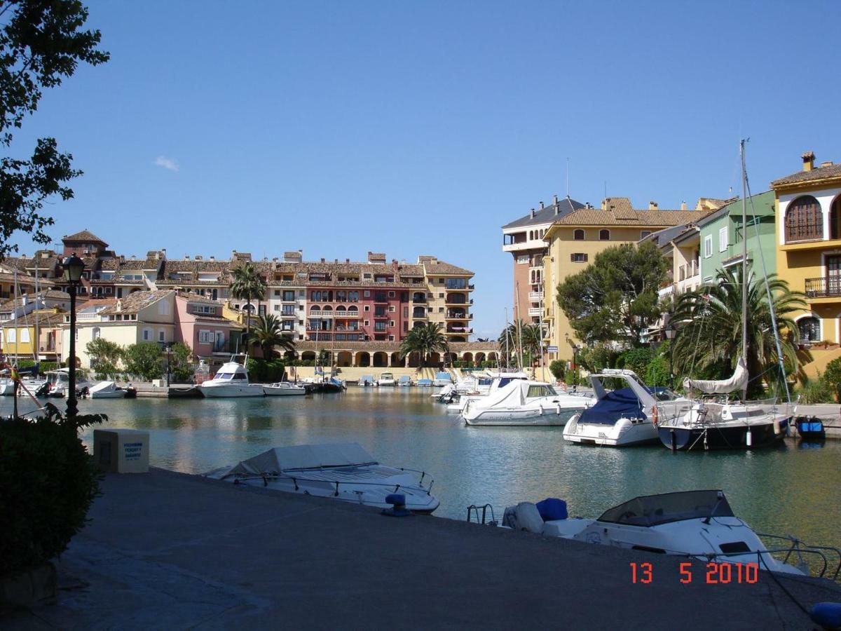 Valencia, Ideally Located 3Bed-2Bath Apart.Few Mints Walk From Beach,Pool,Shop. Port Saplaya Exterior photo